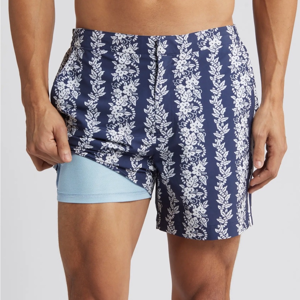 NWOT FAIR HARBOR Navy and White Floral Swim Trunks
